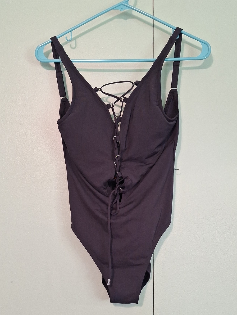 Nwt Bleu By Rod Beattie Black Tie Strappy Front One Piece Swimsuit Size 4